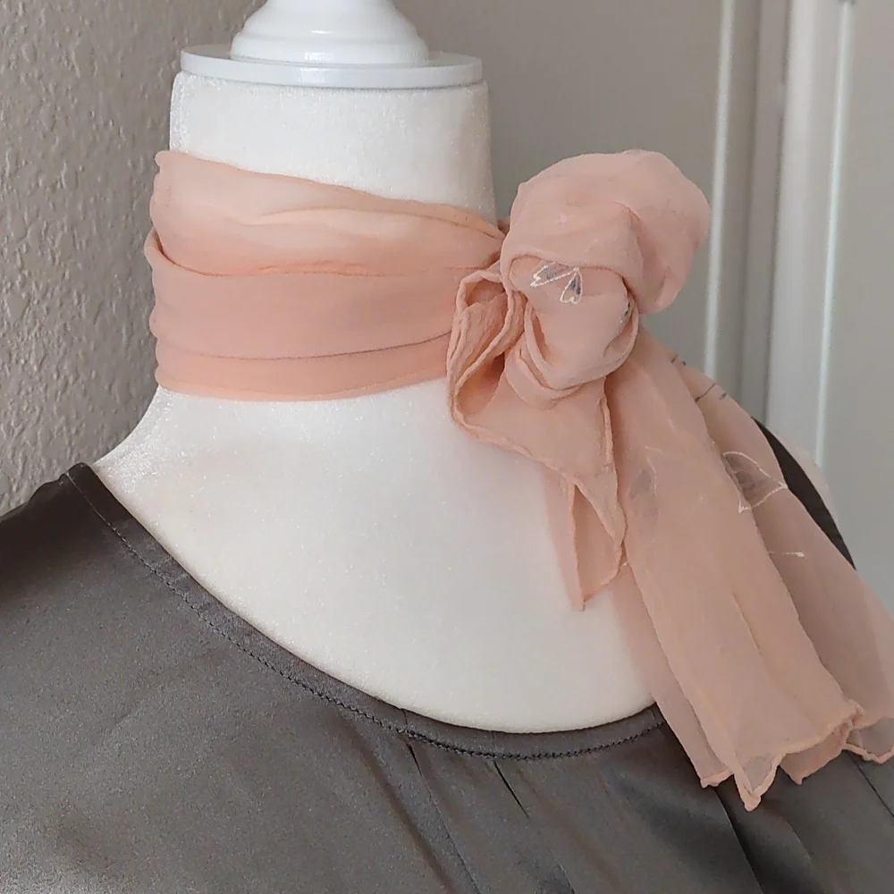 🌺3/$25🌺 Peach Vintage scarf